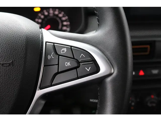 Dacia Sandero Stepway 1.0 TCe 90 Comfort 2023 Benzine 18
