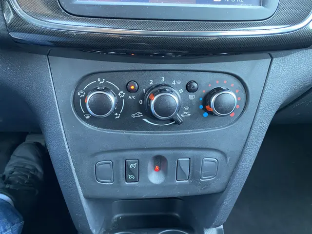 Dacia Logan MCV 0.9 TCe Laureate 2019 Benzine 13