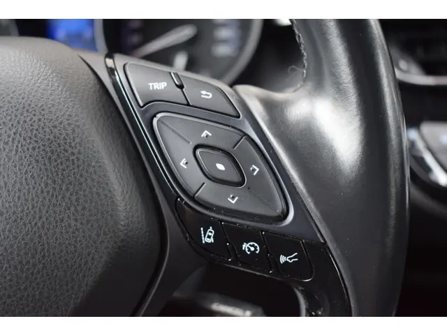 Toyota C-HR 1.8 Hybrid Dynamic 2018 Hybride Benzine 29