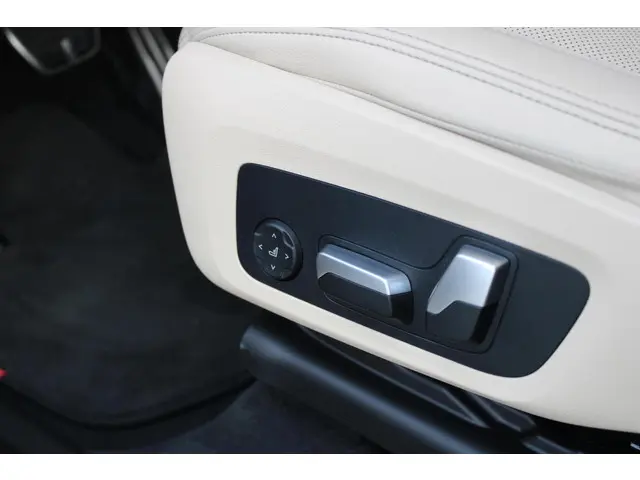 BMW X3 xDrive30e High Executive 2020 Hybride Benzine 38