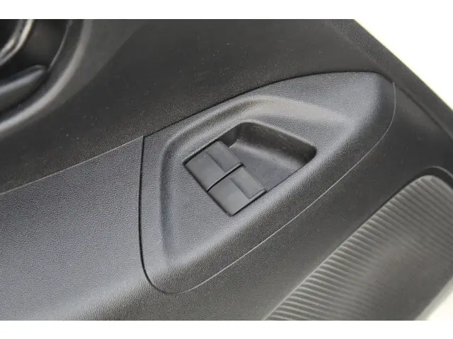 Peugeot 108 1.0 e-VTi Active//Camera//Carplay!! 2021 Benzine 6