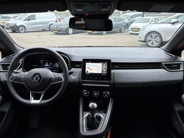 Renault Clio 1.0 TCe 90 GPF techno 2024 Benzine 16