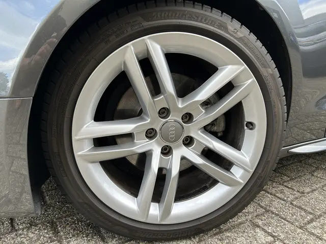 Audi A5 Coupé 1.8 TFSI Sport Edition 2014 Benzine 24