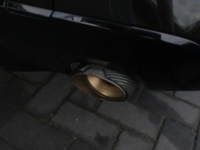 BMW 3 Serie 320i Executive Edition 2021 Benzine 15