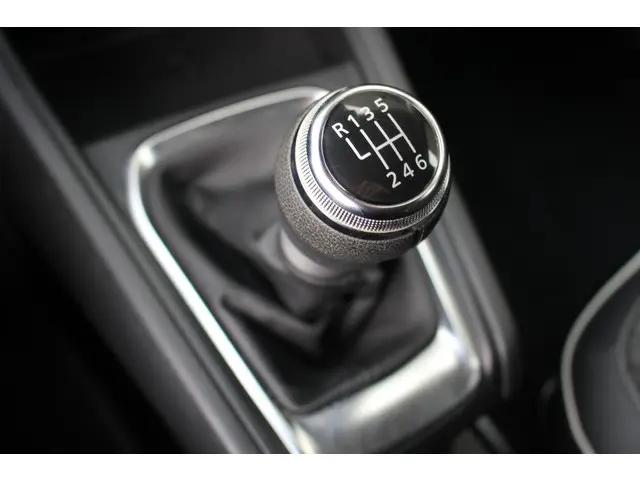 Renault Captur 1.0 TCe 90 techno 2023 Benzine 15