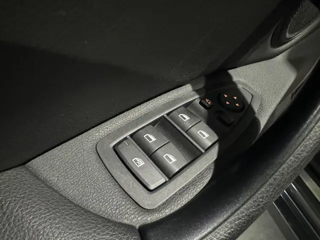 BMW X1 xDrive25e M-Sport 2021 Hybride Benzine 16