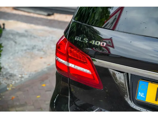 Mercedes-Benz GLS 400 4MATIC 2019 Benzine 37