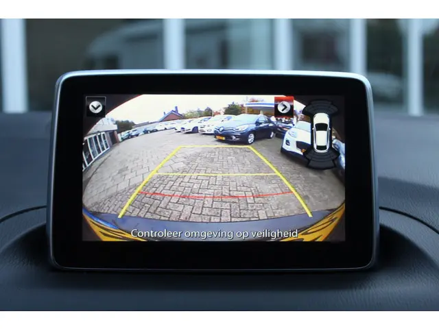 Mazda 3 2.0 GT-M//Bose//Automaat//Navi!! 2014 Benzine 15