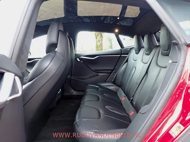 Tesla Model S 75D 2017 Elektrisch 10