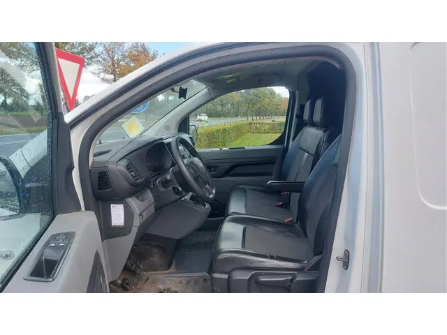 Toyota ProAce Compact 1.6 D-4D Cool Comfort 2018 Diesel 10