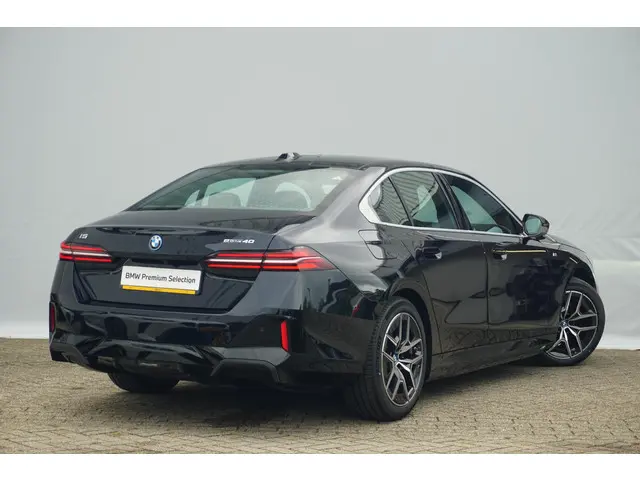 BMW i5 eDrive40 2025 Elektrisch 2