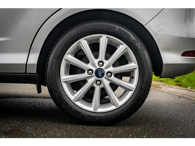 Ford B-MAX 1.0 EcoBoost Titanium 2017 Benzine 29