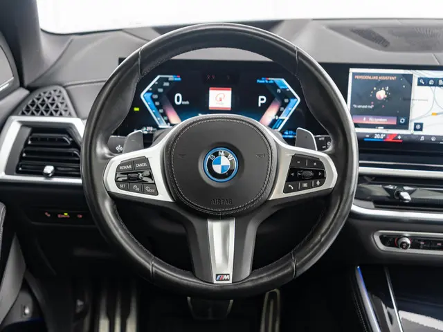 BMW X5 xDrive50e 2023 Hybride Benzine 8