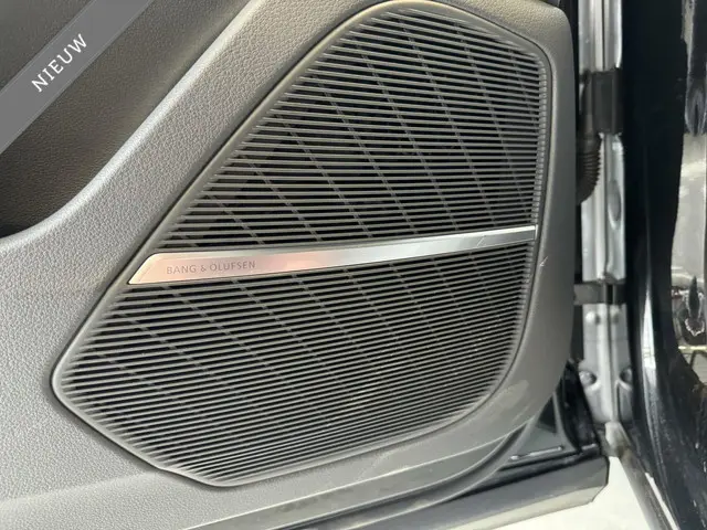 Audi RSQ8 4.0 TFSI RS Q8 quattro 2022 Benzine 29