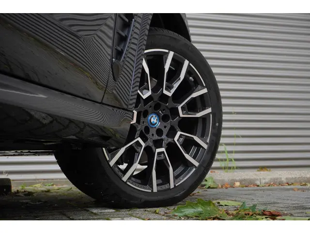 BMW X5 xDrive50e 2025 Hybride Benzine 26