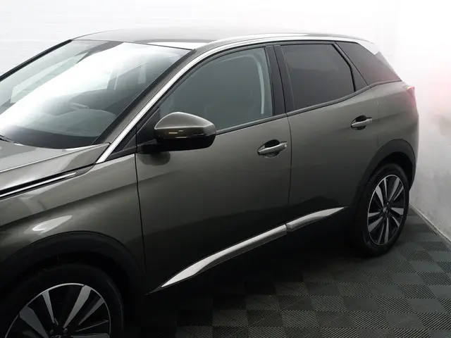 Peugeot 3008 1.2 PureTech GT Line Aut- 2018 Benzine 33