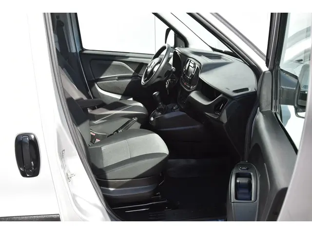 Fiat Doblò Cargo 1.3 MJ L1H1 SX 2016 Diesel 9
