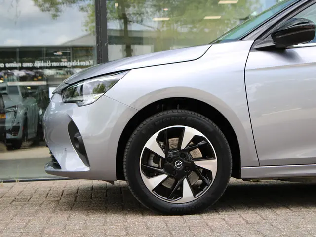 Opel Corsa-e Elegance 50 kWh 2021 Elektrisch 19