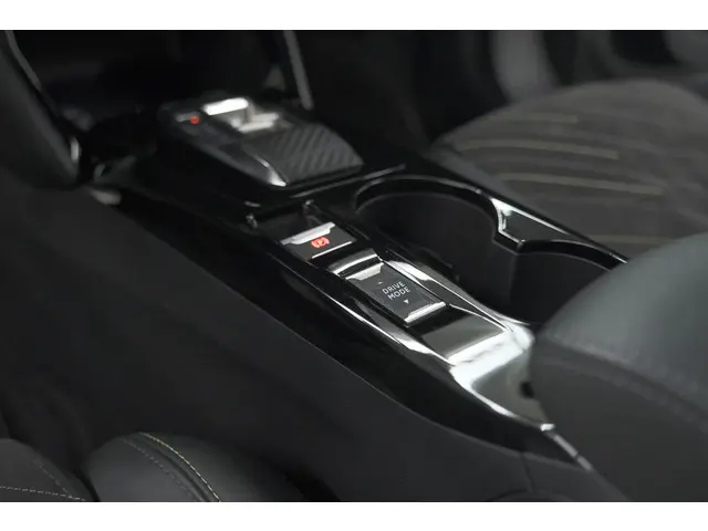 Peugeot 2008 PureTech 130 EAT8 GT 2024 Benzine 52