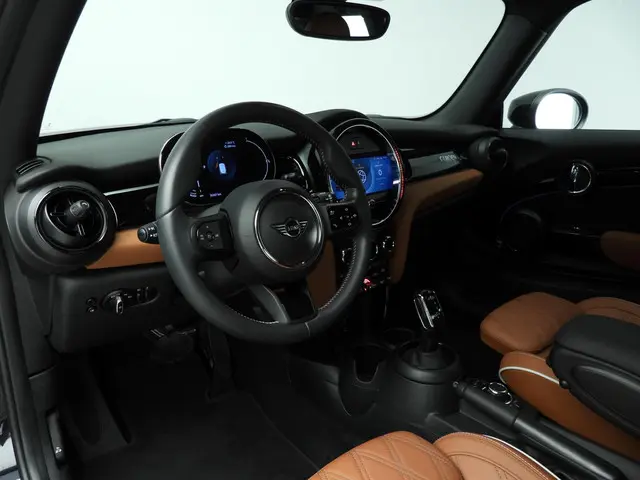 MINI 3-Deurs Cooper 2022 Benzine 6