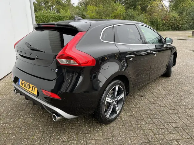 Volvo V40 2