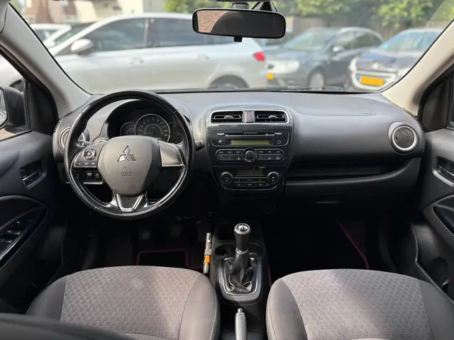 Mitsubishi Space Star 1.0 Intense+ 2016 Benzine 16