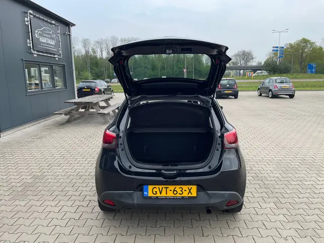 Mazda 2 1.5 Skyactiv-G S 5 Deurs !!! 2016 Benzine 9