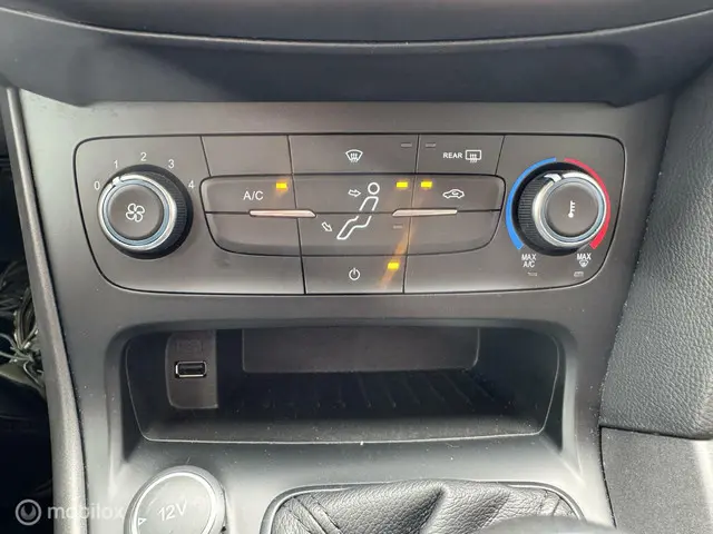 Ford Focus Wagon 1.0 Lease Edition 2017 Benzine 22