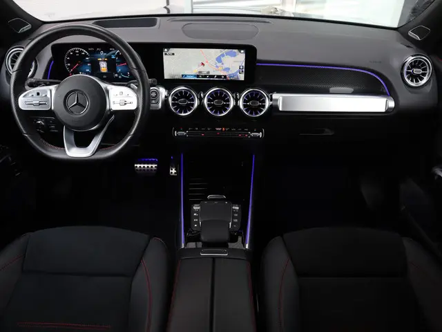 Mercedes-Benz GLB 200 2021 Benzine 16