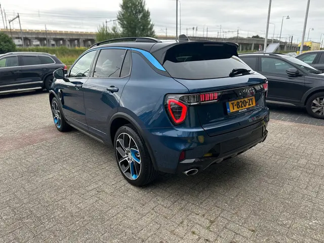 Lynk & Co 01 1.5 2024 Hybride Benzine 4