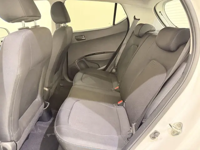 Hyundai i10 I-10 1.0 Go Climate/Navi 2016 Benzine 35