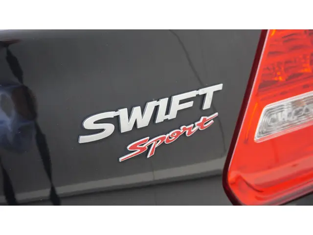 Suzuki Swift 1.4 Sport Smart Hybrid 2023 Benzine 31