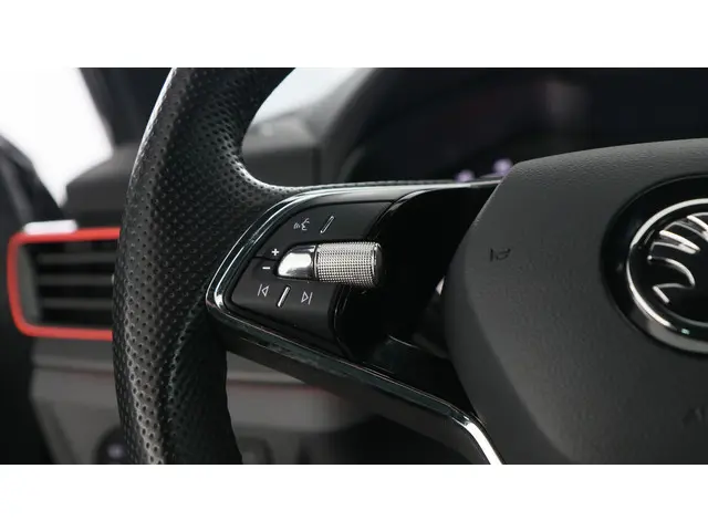 Škoda Scala 1.0 TSI 110pk Sport Business 2023 Benzine 22