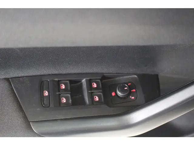 Volkswagen Polo 1.0 TSI Comfortline Business 2021 Benzine 9