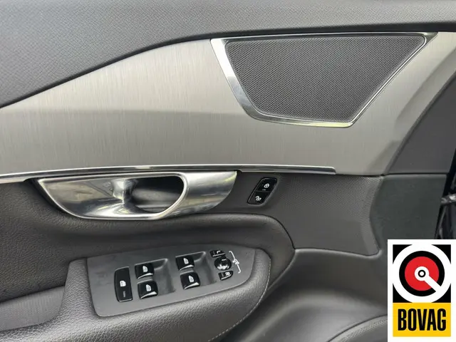 Volvo XC90 B5 AWD Momentum pro 7 prs 2021 Diesel 20