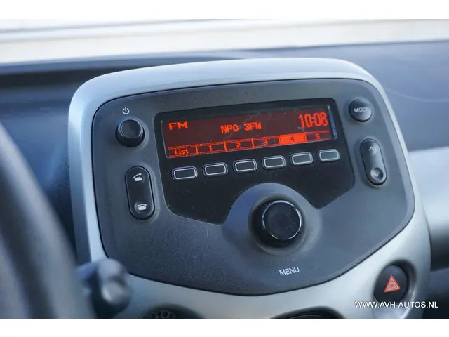 Peugeot 108 1.0 e-VTi Active 2016 Benzine 14