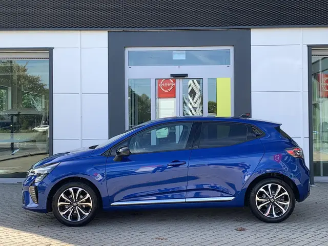 Renault Clio 1.0 TCe 90 GPF techno 2025 Benzine 14