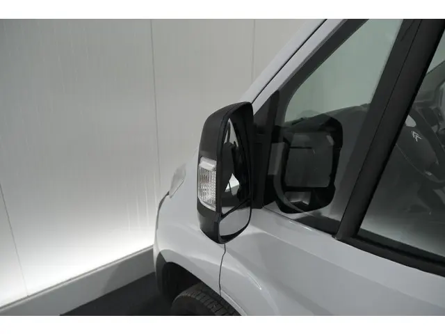 Citroën Jumper 2.2 BlueHDi 120 L2H2 3.0t 2023 Diesel 40