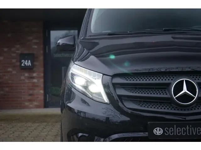 Mercedes-Benz Vito 119 CDI 4x4, Lang, 2021 Diesel 28