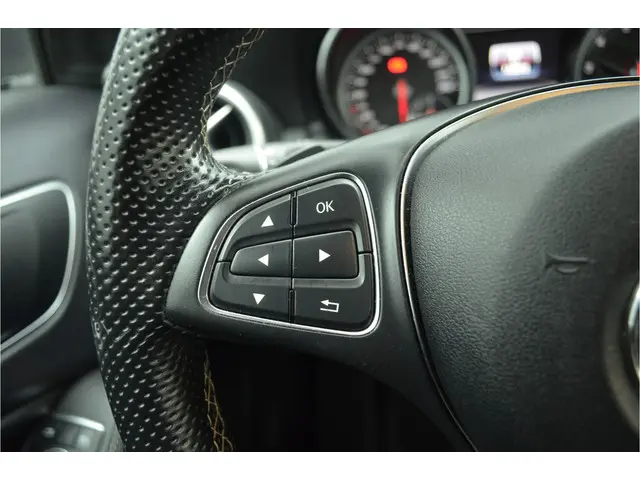 Mercedes-Benz A-Klasse 180 Ambition 2016 Benzine 9