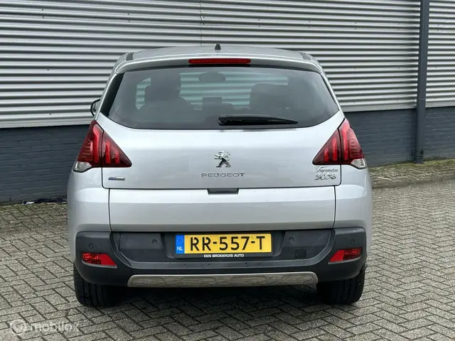 Peugeot 3008 1.2 PureTech Style 2015 Benzine 7