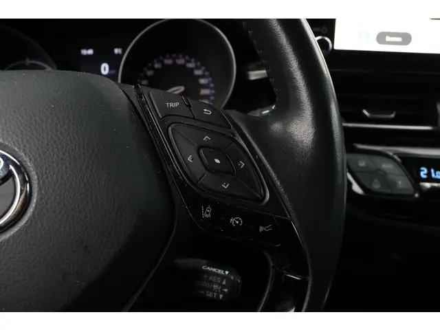 Toyota C-HR 1.8 Hybrid Style 2022 Hybride Benzine 17