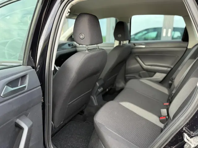 Volkswagen Polo 1.0 TSI Life 2023 104644km 2023 Benzine 10