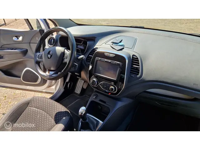 Renault Captur 0.9 TCe 2017 Incl Nw Apk 2017 Benzine 8