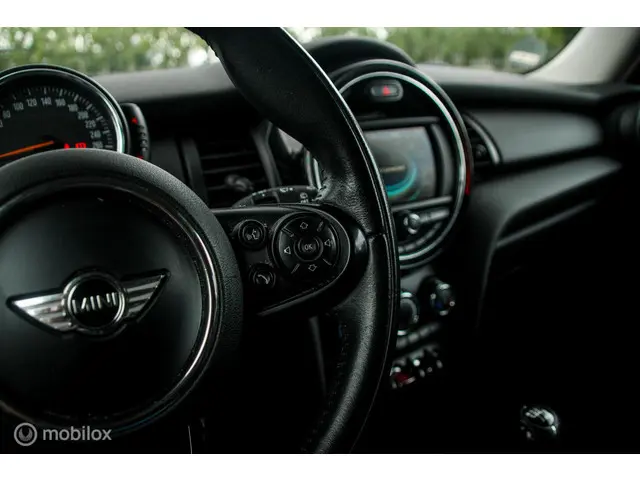 MINI One Mini 1.2 Business 2016 Benzine 20