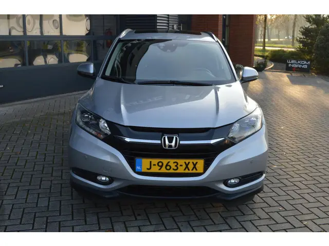 Honda HR-V 1.5 i-VTEC Executive automaat 2017 Benzine 9