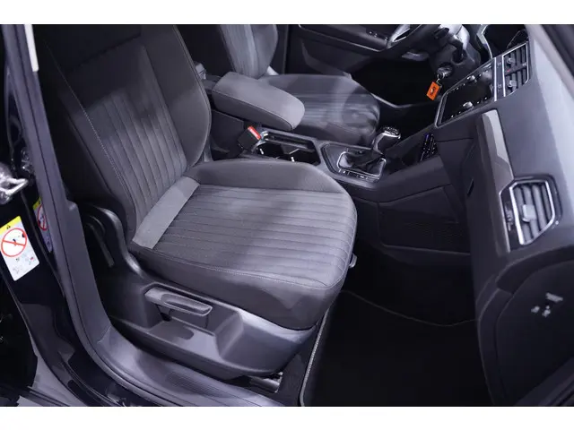 Volkswagen Tiguan Allspace 1.5 TSI Life 7p. 2023 Benzine 31