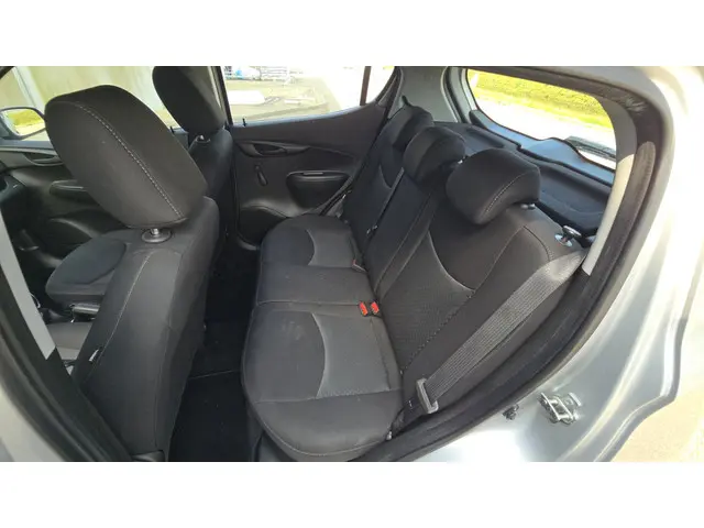 Opel KARL 1.0 ecoFLEX Edition AUTOMAAT 2018 Benzine 25
