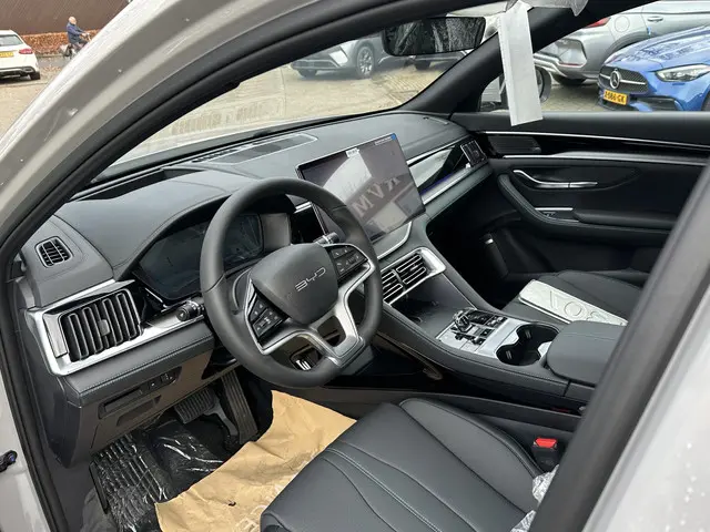 BYD SEAL U 1.5 DM-i FWD Boost 2025 Hybride Benzine 21