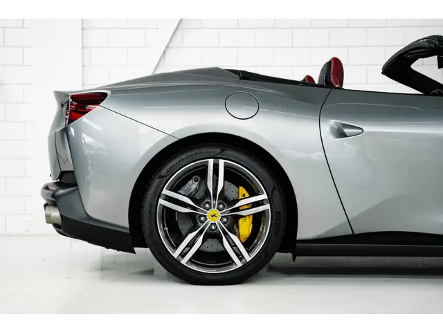 Ferrari Portofino V8 HELE 2018 Benzine 13